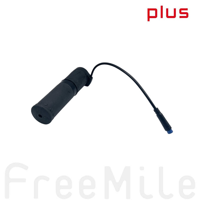 FreeMile plus専用アクセルハンドル。滑り止め加工で操作性アップ。
