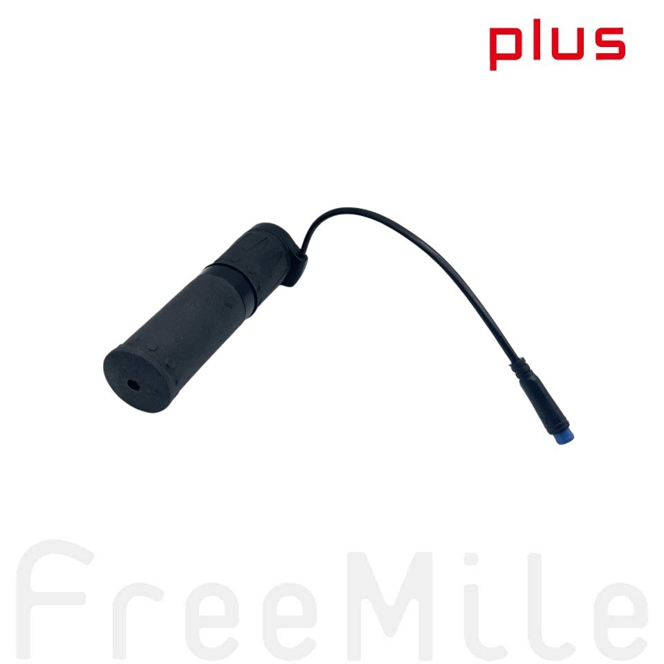 FreeMile plus専用アクセルハンドル。滑り止め加工で操作性アップ。