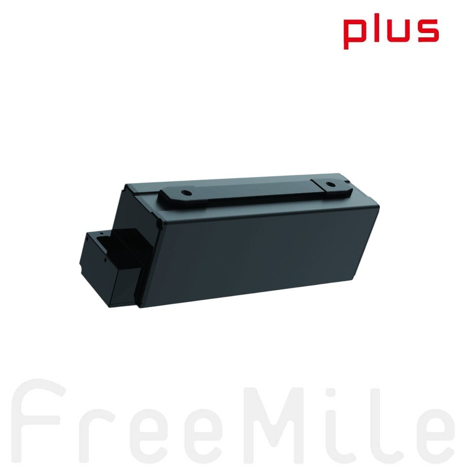 FreeMile plus対応の交換・予備用バッテリー。持ち運びやすく簡単に着脱可能。